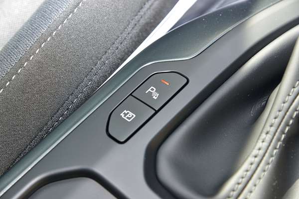 2025 Kia K4 S CL4m thumb-14