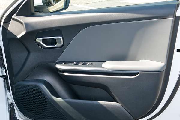 2025 Kia K4 S CL4m thumb-15