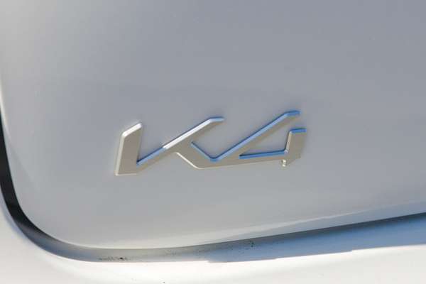 2025 Kia K4 S CL4m thumb-19