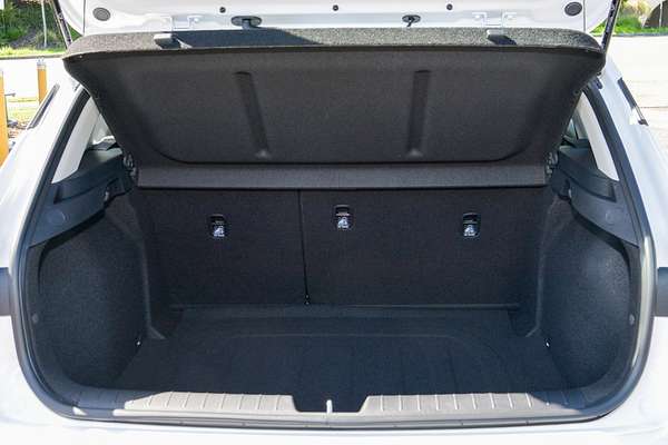 2025 Kia K4 S CL4m thumb-18