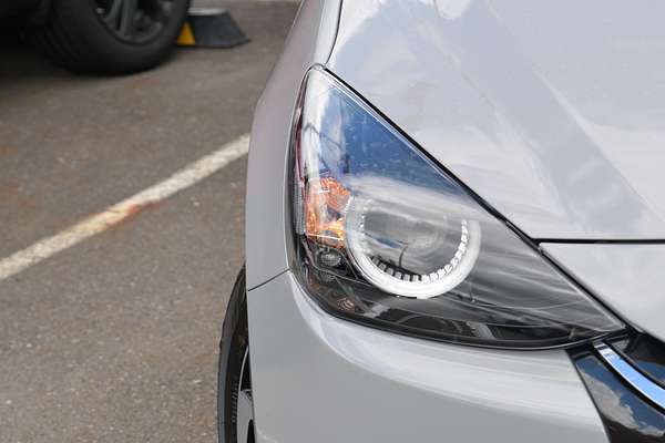 2025 Mazda 2 G15 GT DL Series thumb-1