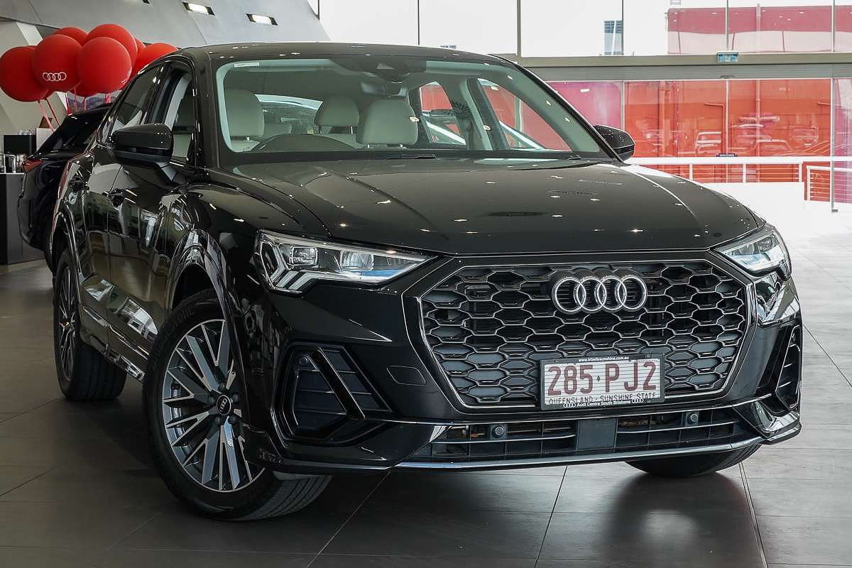 2021 Audi Q3 35 TFSI S line F3