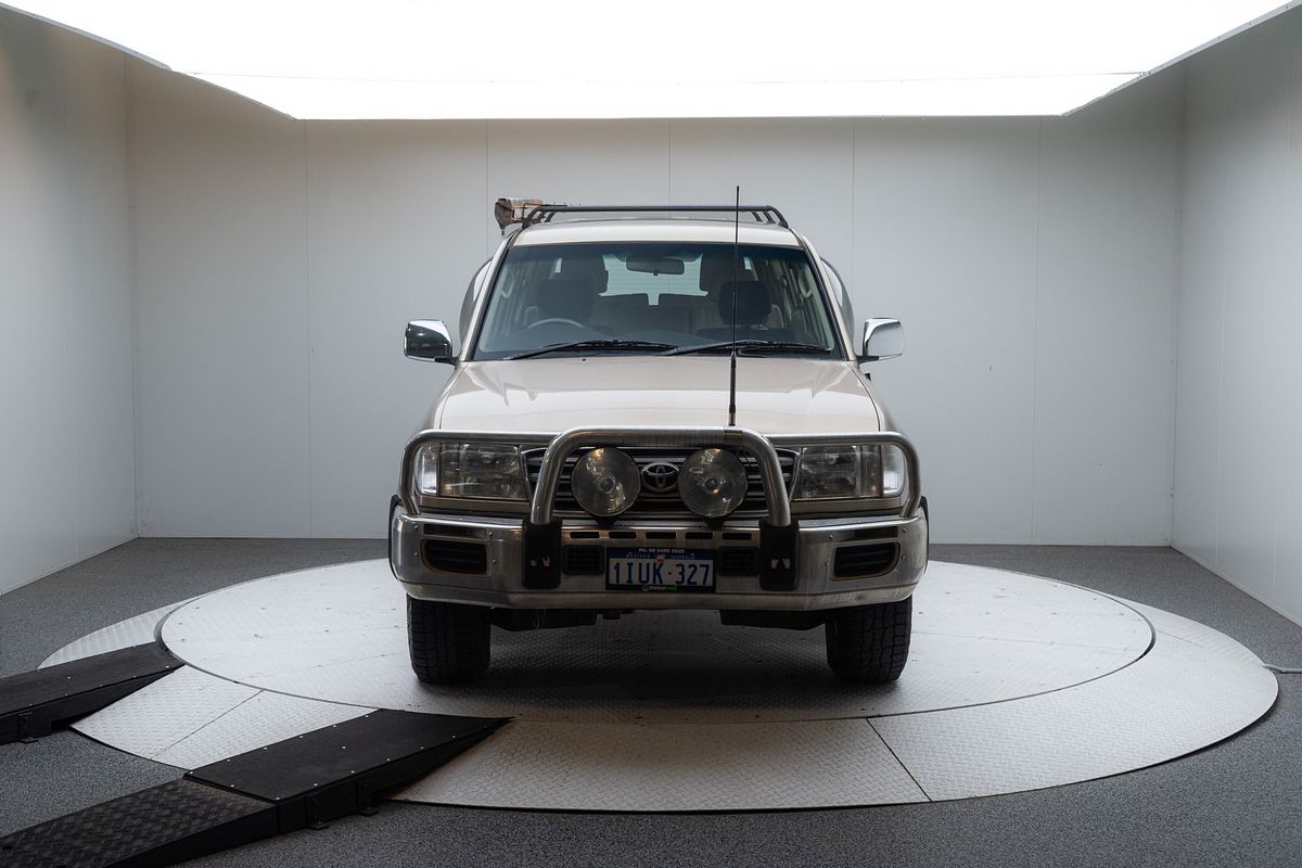 2005 Toyota Landcruiser GXL UZJ100R