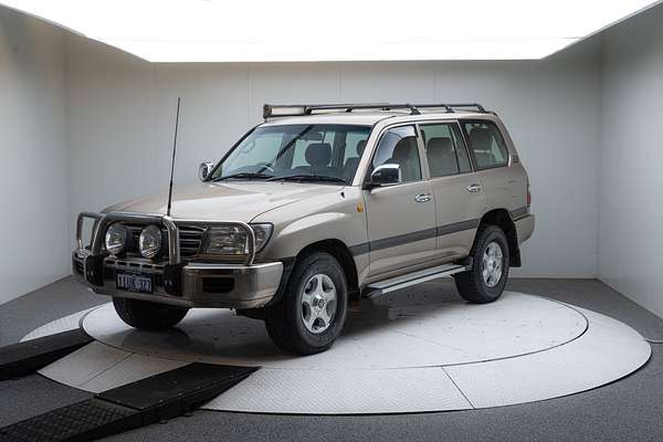 2005 Toyota Landcruiser GXL UZJ100R