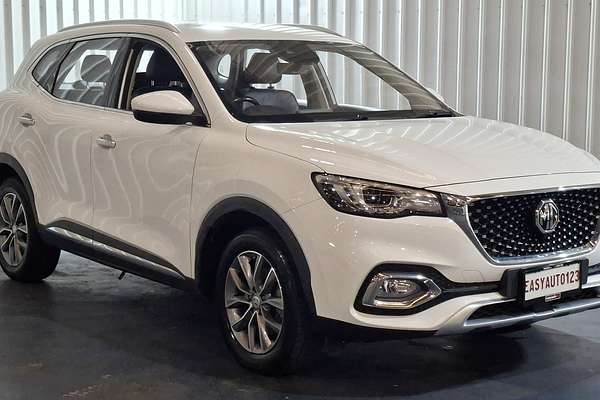 2022 MG HS Core SAS23