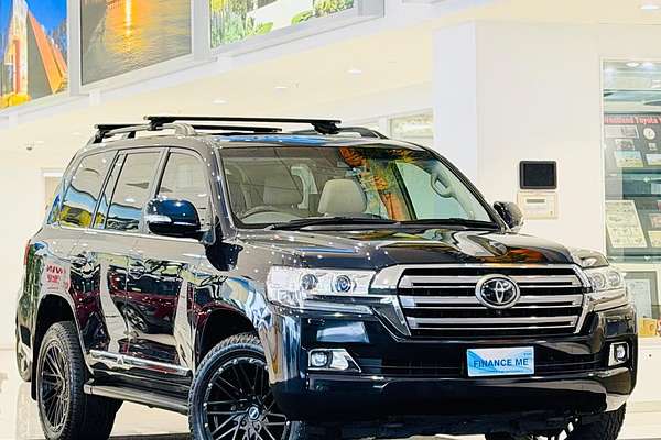 2018 Toyota Landcruiser Sahara VDJ200R