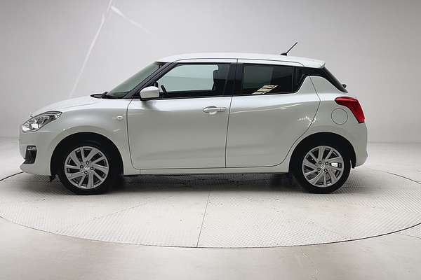 2022 Suzuki Swift GL Plus Special Edition AZ Series II thumb-4