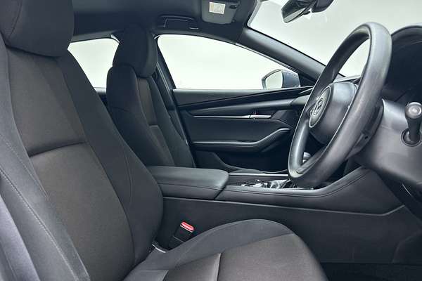 2021 Mazda 3 G20 Pure BP Series thumb-12