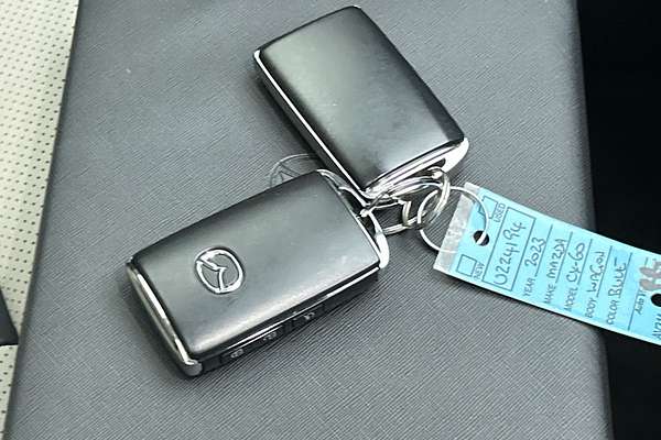 2023 Mazda CX-60 P50e GT KH Series thumb-22