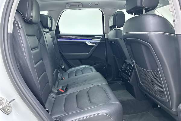 2021 Volkswagen Touareg 210TDI Elegance CR thumb-11