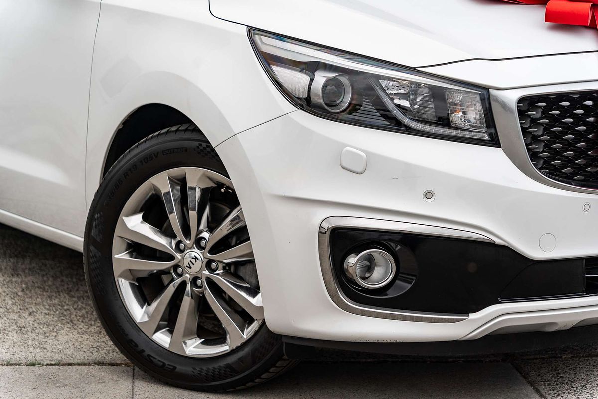 2017 Kia Carnival Platinum YP