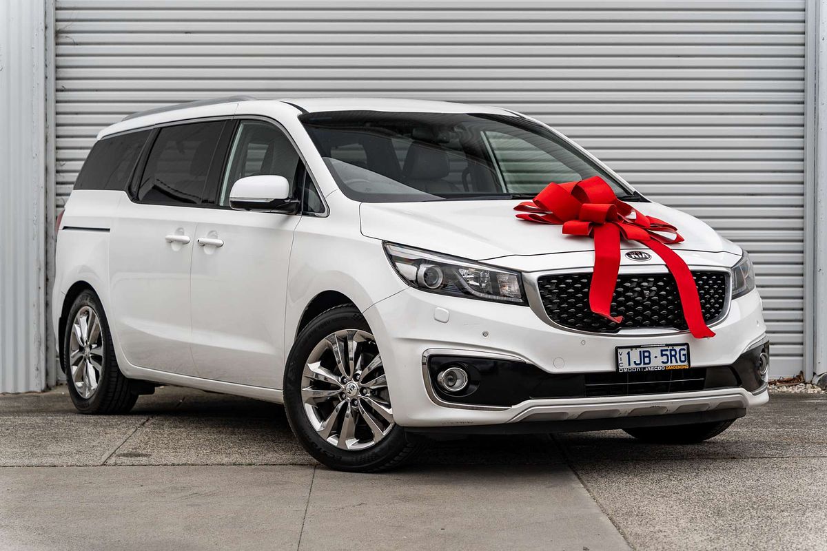 2017 Kia Carnival Platinum YP