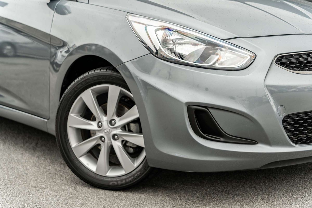 2019 Hyundai Accent Sport RB6