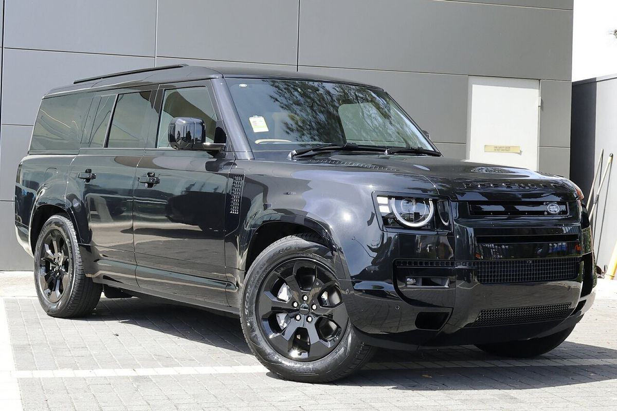 2025 Land Rover Defender 130 D350 X-Dynamic SE L663