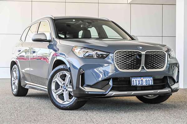 2025 BMW iX1 eDrive20 xLine U11