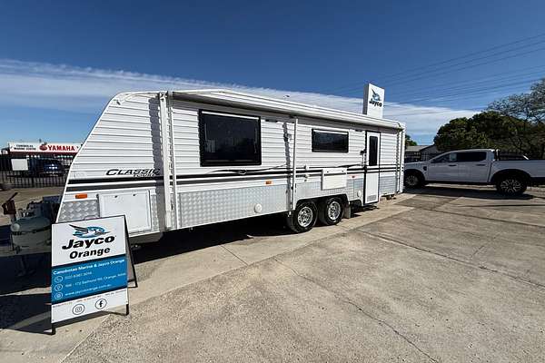 2018 Supreme CLASSIC CARAVAN