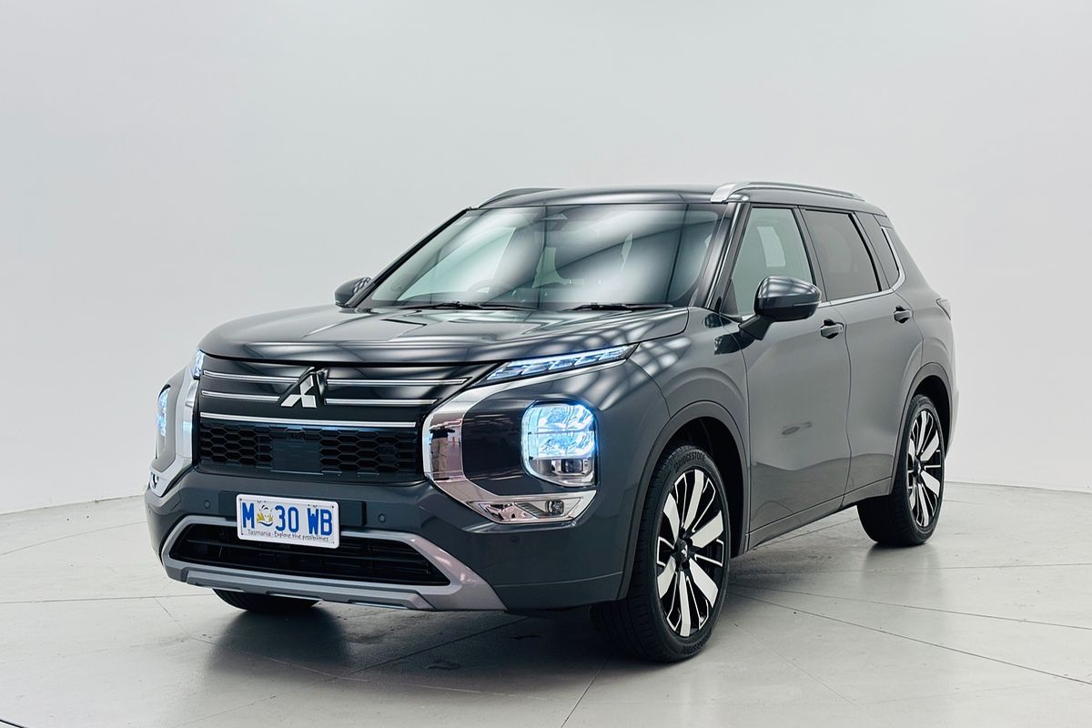 2025 Mitsubishi ZM Outlander EXCEED 2.5L CVT AWD 5ST