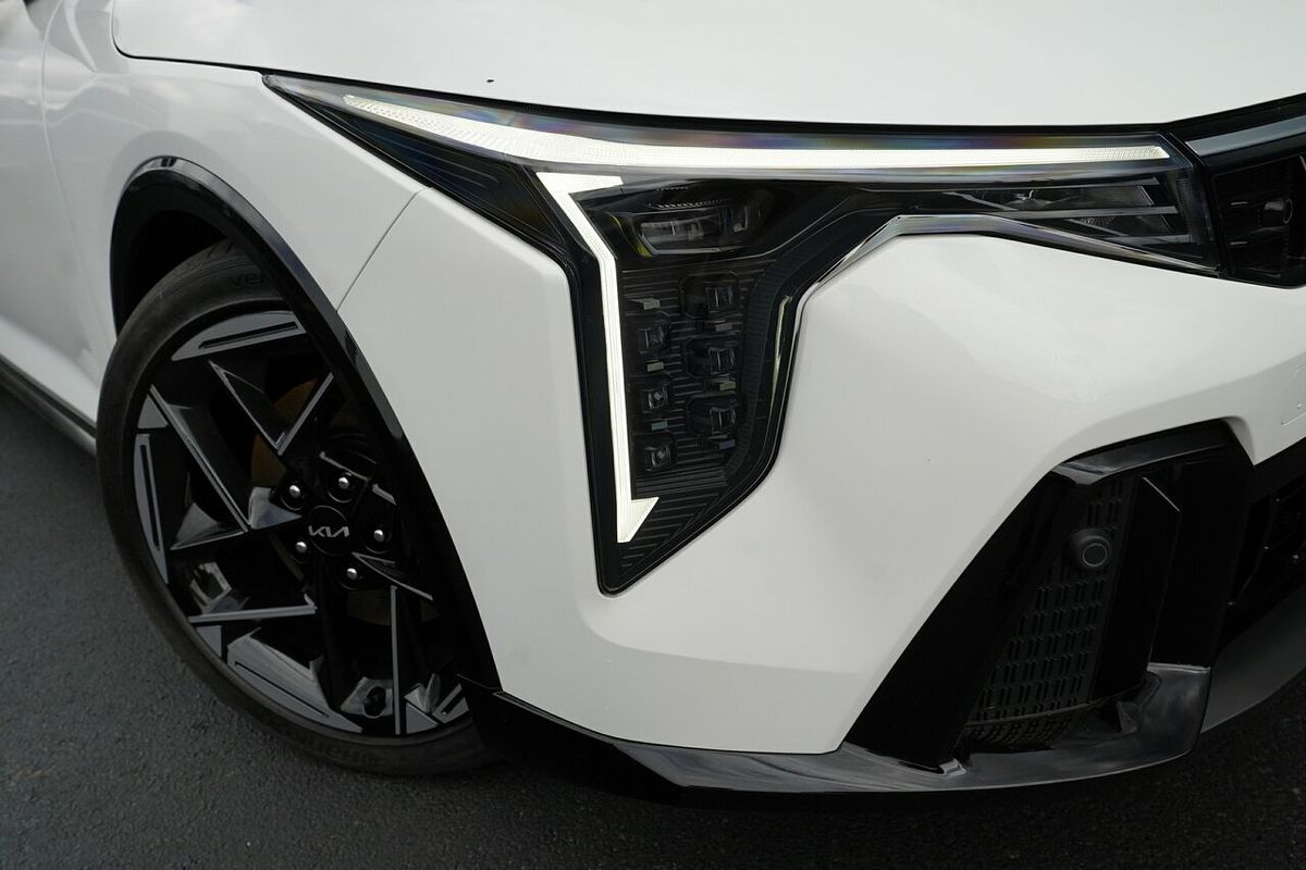2025 Kia K4 GT-Line CL4m