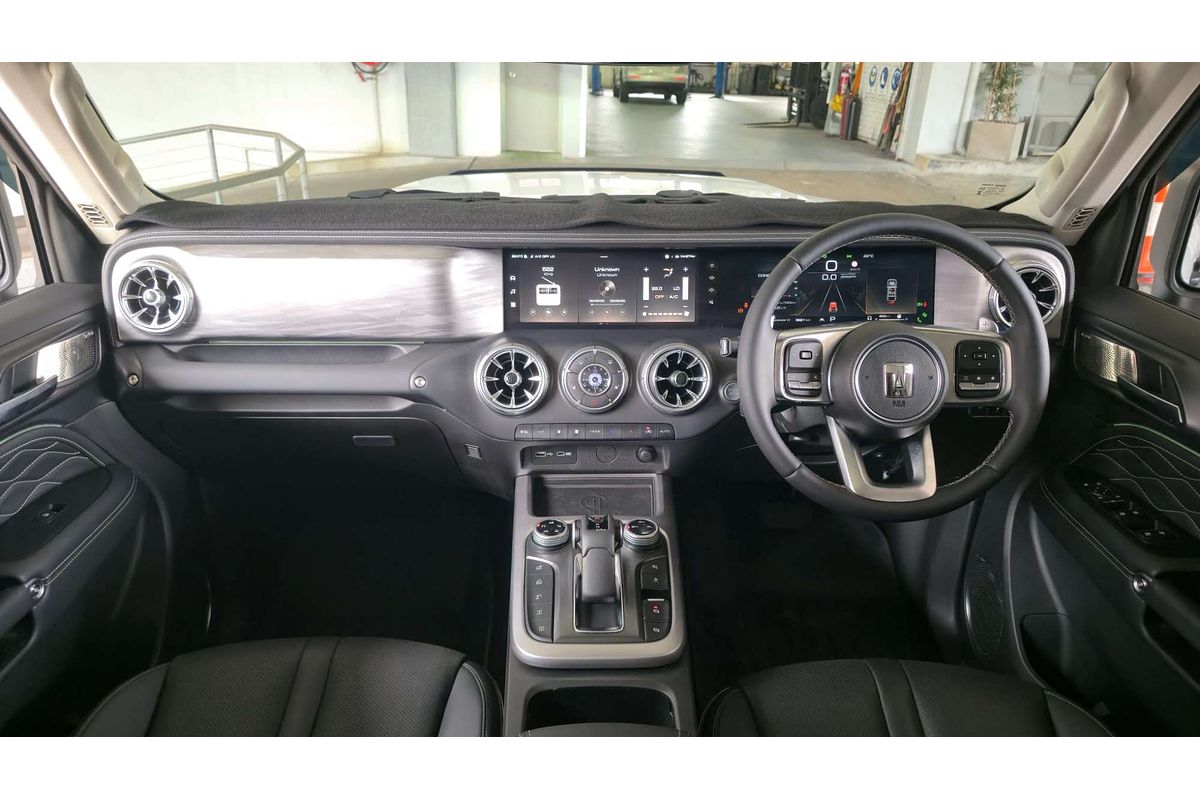 TANK 300 ULTRA PETROL 2.0L T4 TURBO DIRECT F/INJ 8 SP AUTOMATIC 4D WAGON 