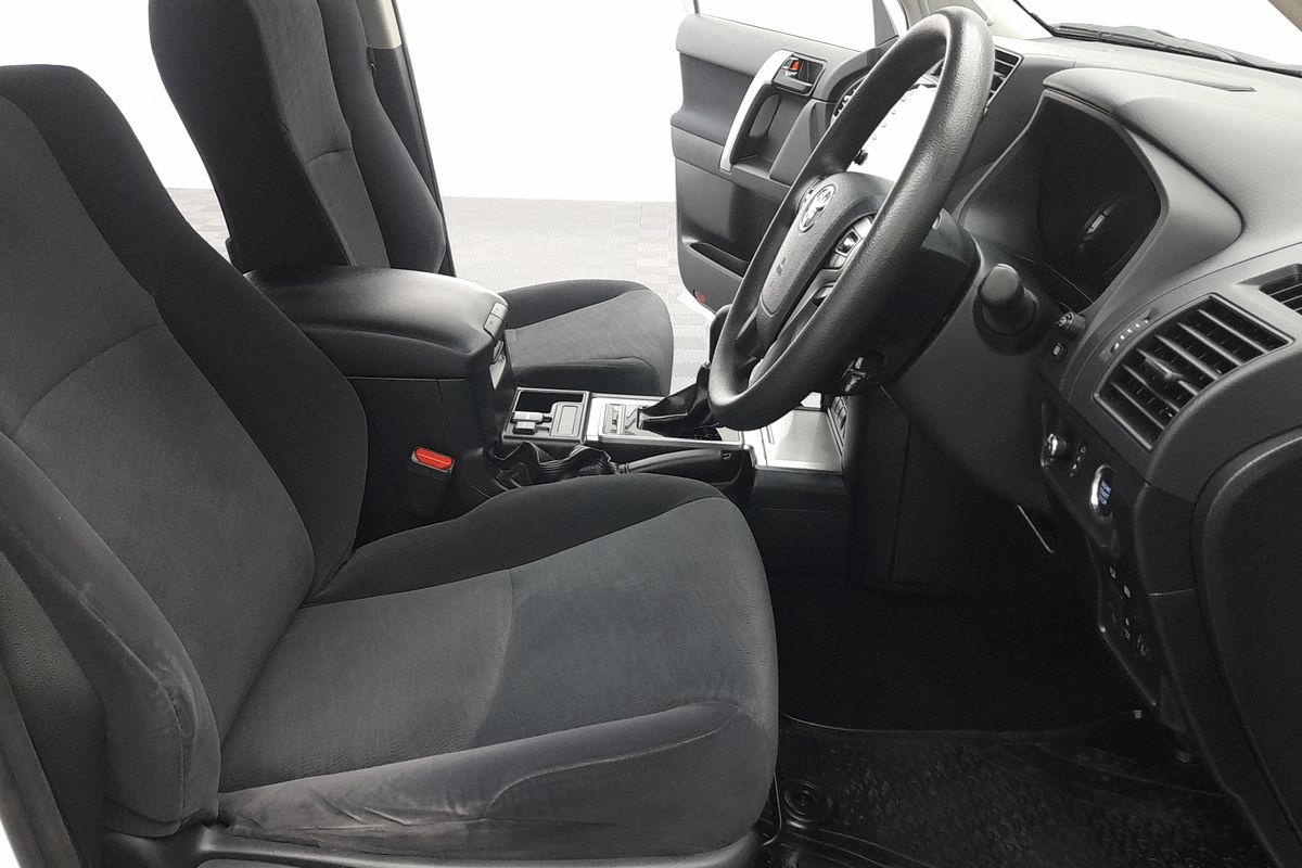 2023 Toyota Landcruiser Prado GX GDJ150R