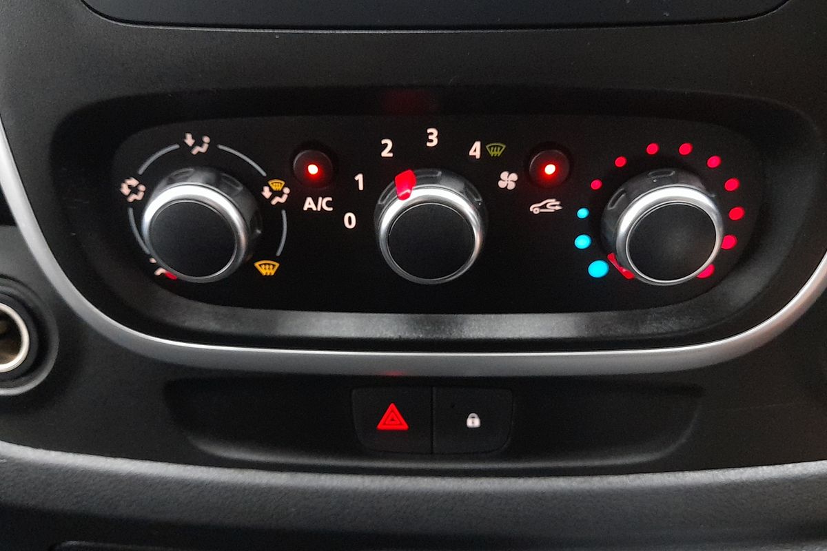 2021 Renault Trafic Premium 125kW X82 LWB Low Roof