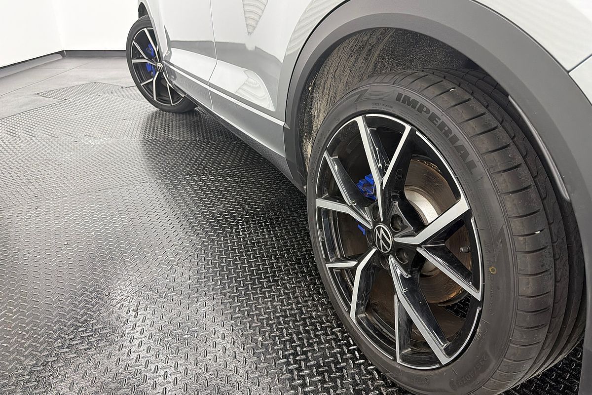 2022 Volkswagen T-Roc R D11