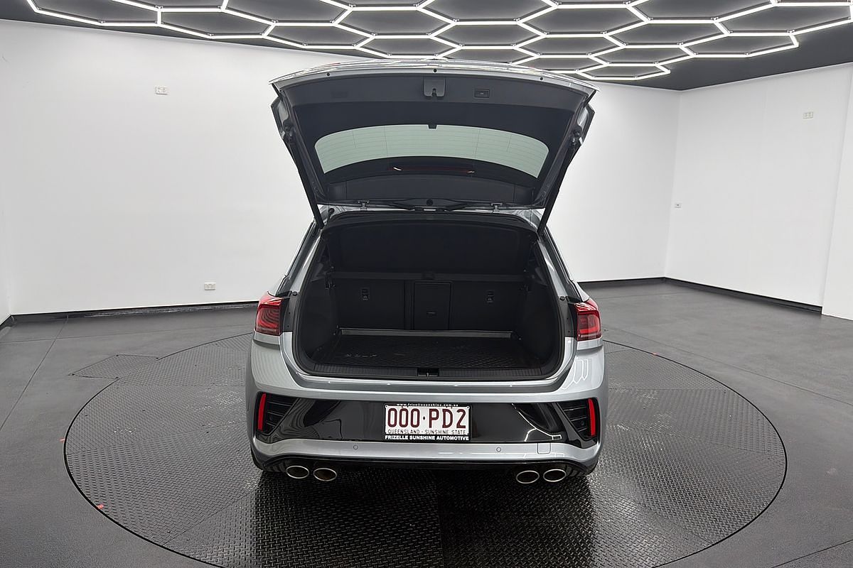 2022 Volkswagen T-Roc R D11