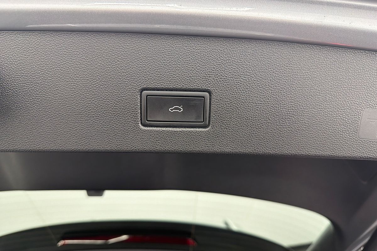 2022 Volkswagen T-Roc R D11