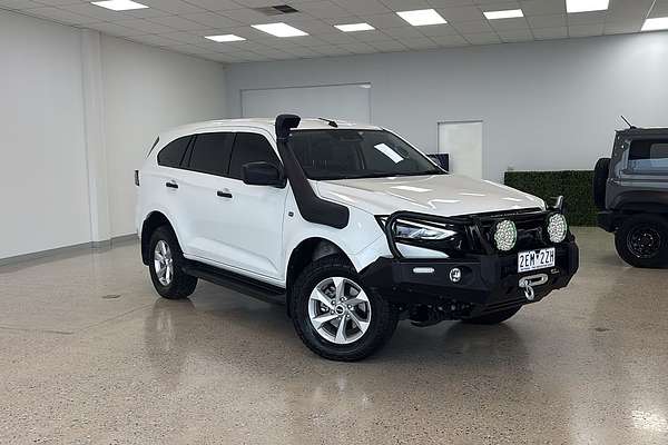 2023 Isuzu MU-X LS-M