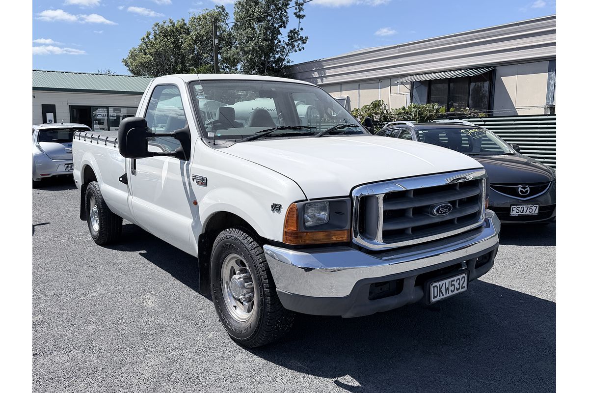 2001 Ford F-SERIES F250 XLT 4X2 REG CAB