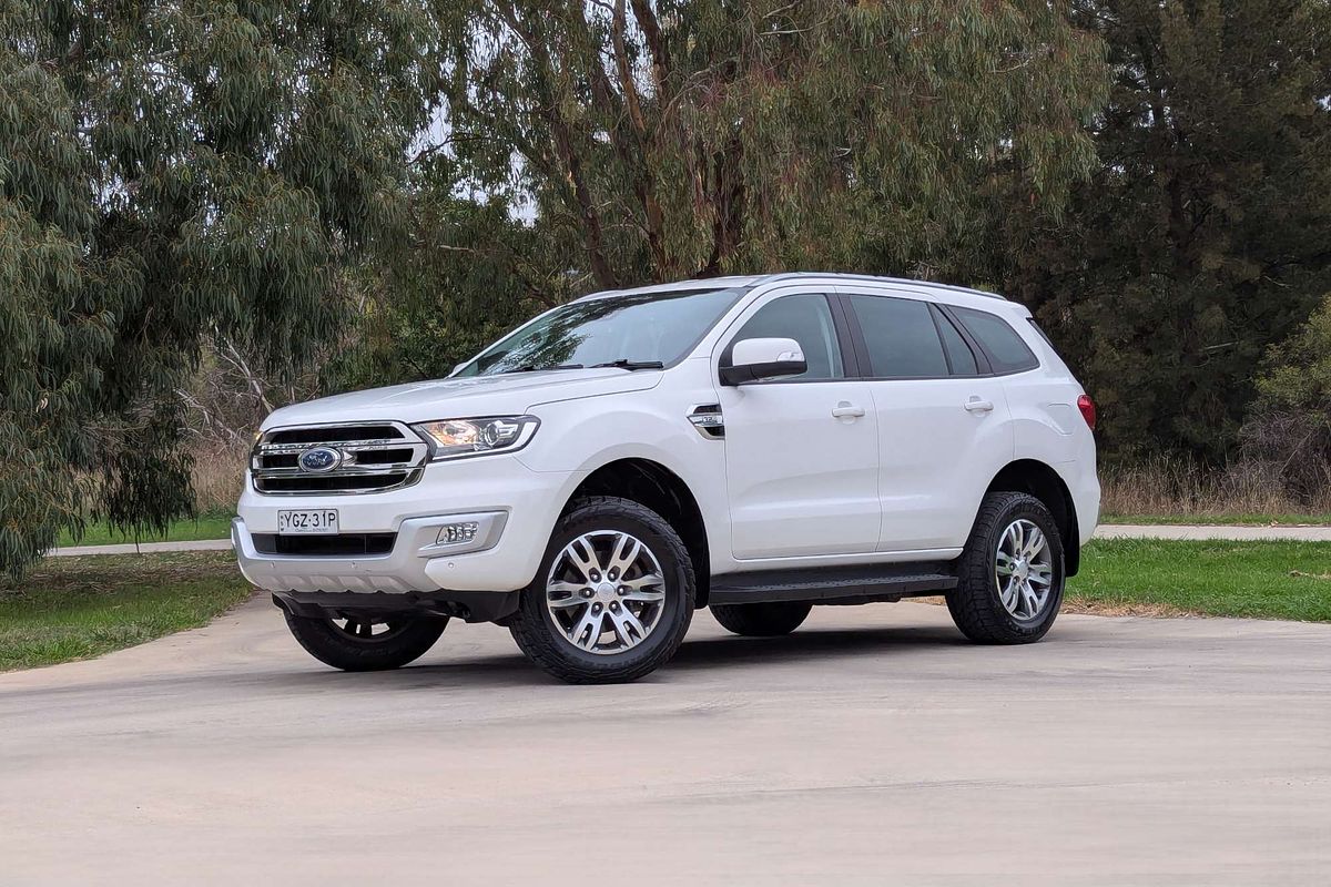 2017 Ford Everest TREND (RWD) UA MY17.5 3.2L