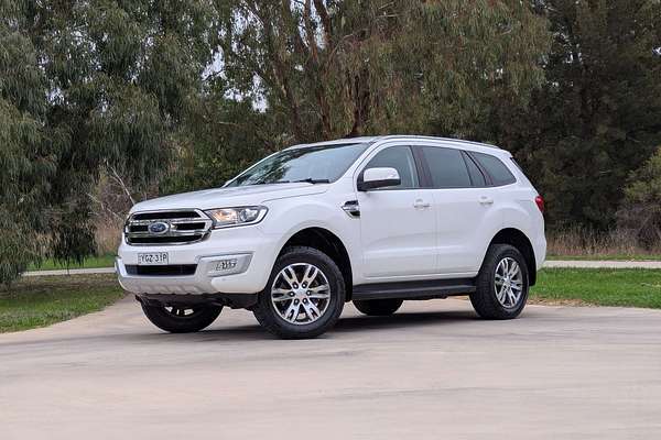 2017 Ford Everest TREND (RWD) UA MY17.5 3.2L