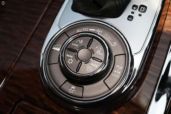 2023 Nissan Patrol Ti-L Y62 thumb-10