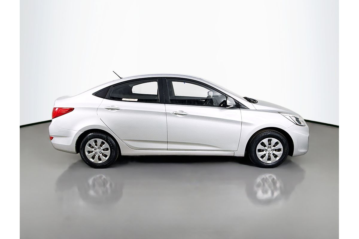 2016 Hyundai Accent Active RB3