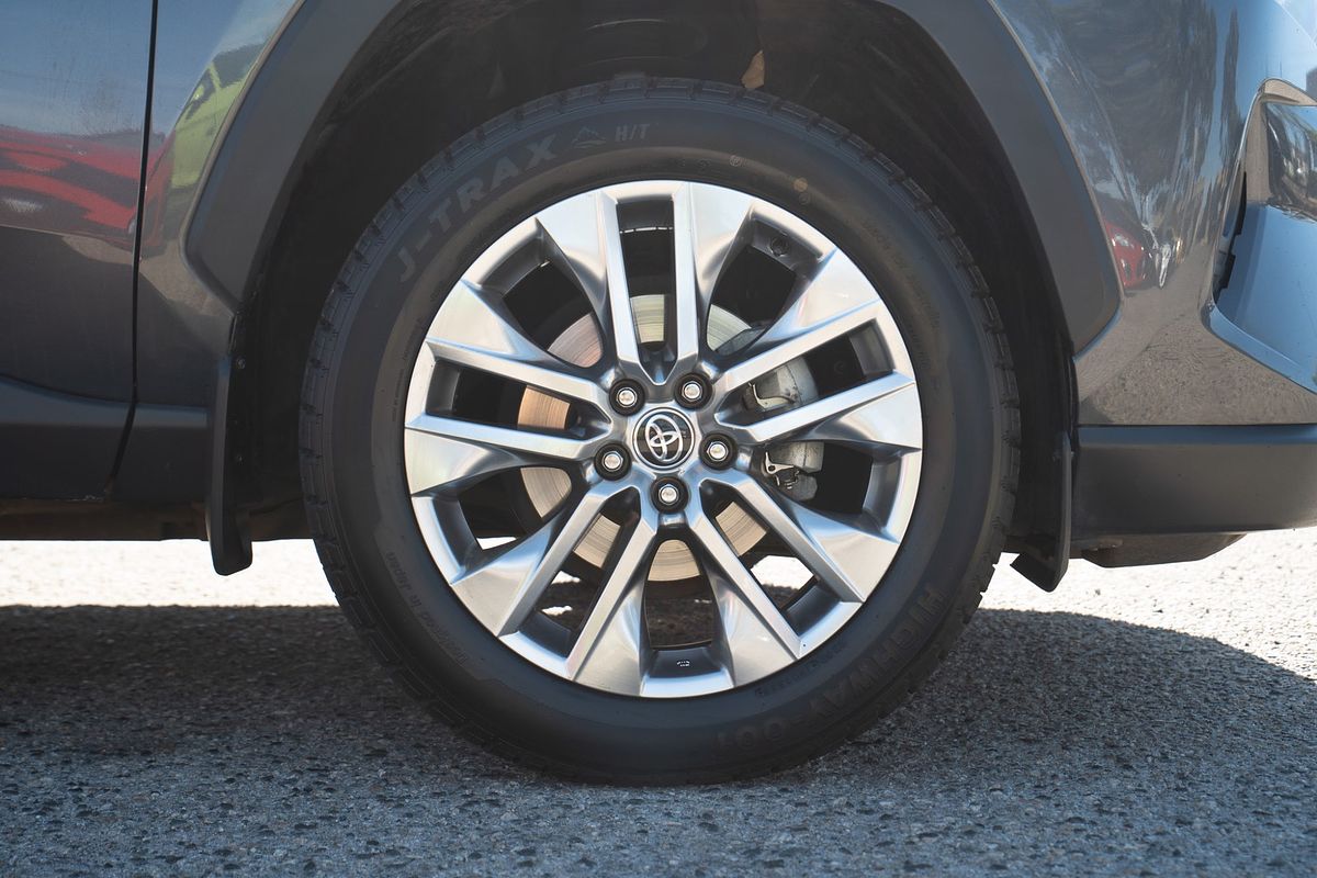 2019 Toyota RAV4 Cruiser MXAA52R