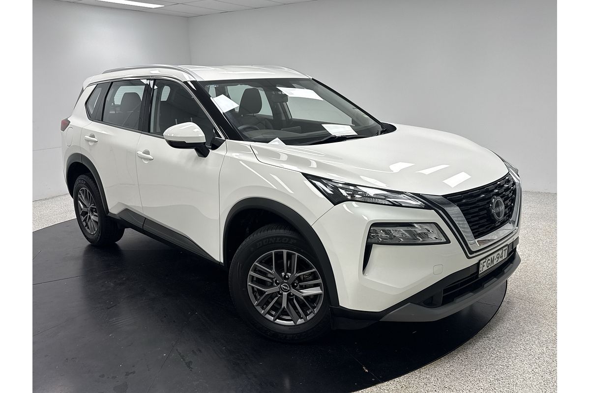 2024 Nissan X-TRAIL ST T33