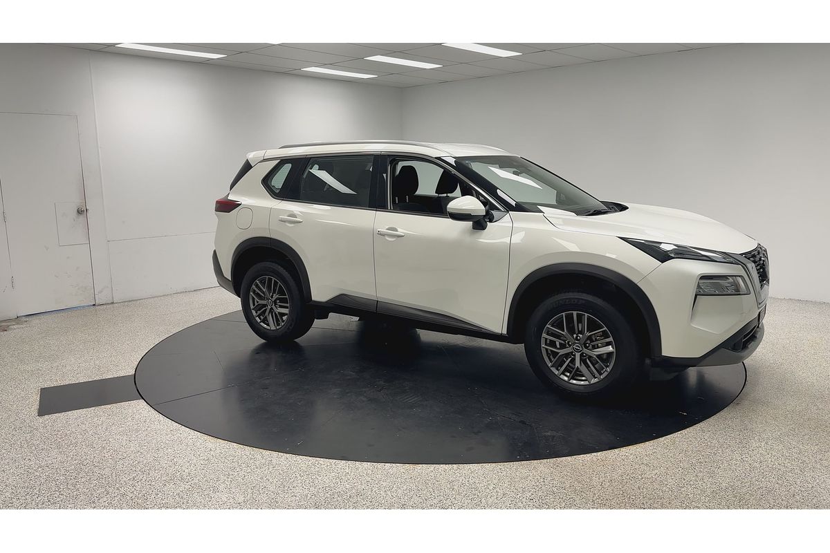 2024 Nissan X-TRAIL ST T33