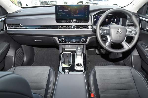 2025 Mitsubishi Outlander Aspire ZM thumb-16