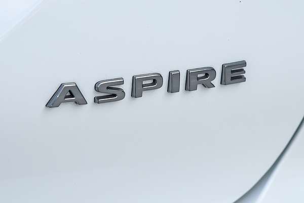 2025 Mitsubishi Outlander Aspire ZM thumb-19