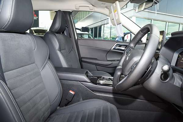 2025 Mitsubishi Outlander Aspire ZM thumb-9