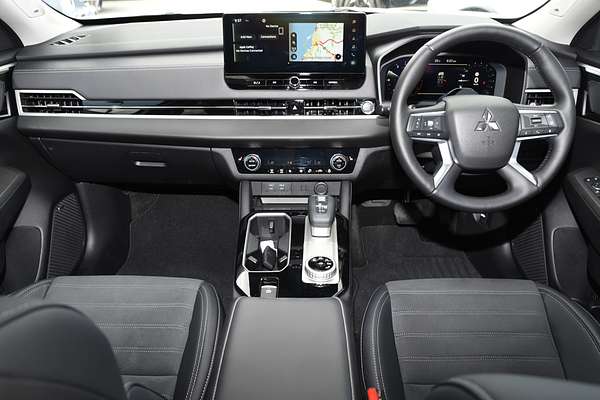 2025 Mitsubishi Outlander Aspire ZM thumb-16