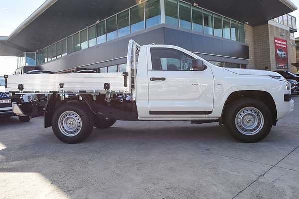 2025 Mitsubishi Triton GLX MV 4X4 thumb-4