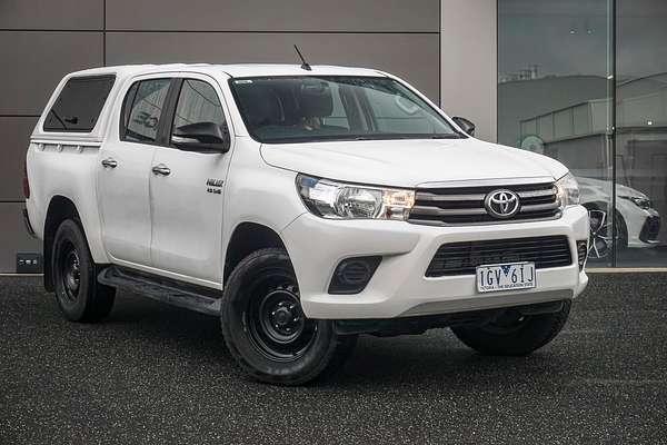 2015 Toyota Hilux SR GUN126R 4X4