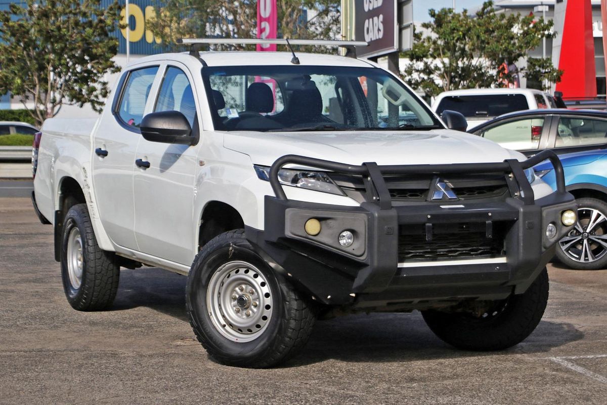 2019 Mitsubishi Triton GLX MR 4X4