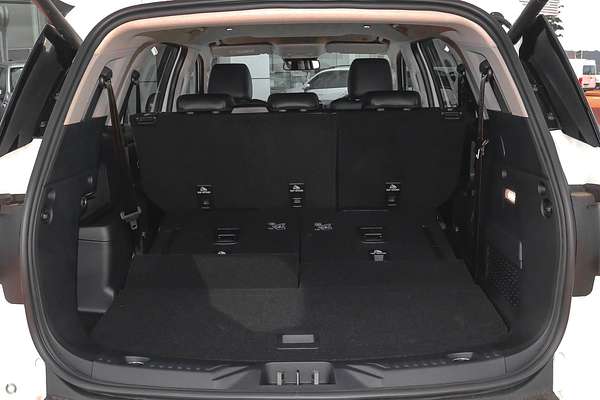 2025 Ford Everest Trend 2.0L thumb-9