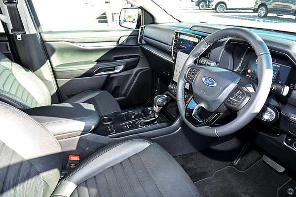 2025 Ford Everest Sport 2.0L thumb-3