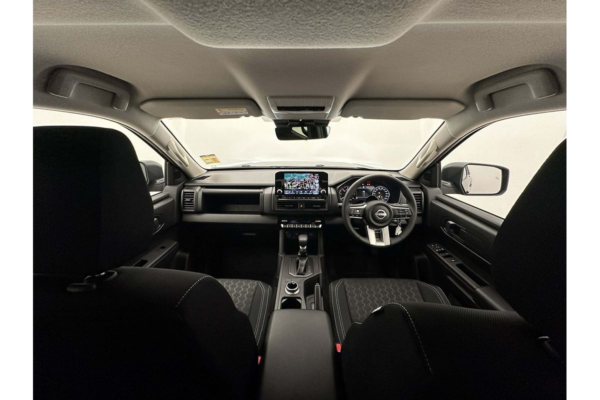 Nissan NAVARA 4X4 2.4 DSL AUTO DC ST
