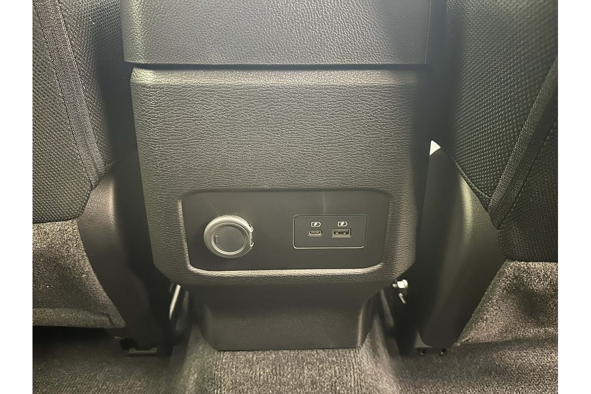 Nissan NAVARA 4X4 2.4 DSL AUTO DC ST