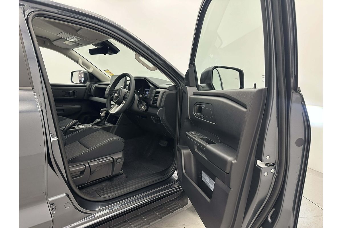 Nissan NAVARA 4X4 2.4 DSL AUTO DC ST