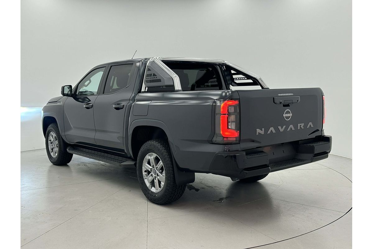 Nissan NAVARA 4X4 2.4 DSL AUTO DC ST